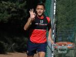 alexis-sanchez-okedeehhh_20150926_033852.jpg