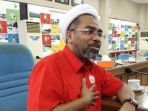 ali-mochtar-ngabalin-bajumerahhhh_20170512_200859.jpg