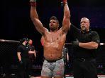 alistair-overeem-usai-kalahkan-walt-harris.jpg