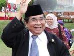 almarhum-azwar-anas-__.jpg