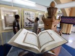 alquran-mushaf-sundawi-dipameran-jabar-islamic-book-fair-2016_20160511_110455.jpg