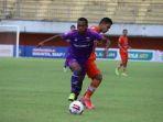 alta-ballah-pemain-persita-tangerang-incaran-persebaya.jpg