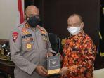 am-putut-prabantoro-bersama-kapolda-papua-irjen-pol-mathius-d-fakhiri.jpg