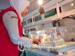 ambulance-nets-dari-rs-soewandhie-untuk-menekan-angka-kematian-bayi.jpg