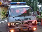 ambulans-bawa-jenazah-korban-laka-cibubur.jpg