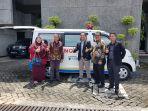 ambulans-dari-cobra-dental-untuk-universitas-andalas.jpg