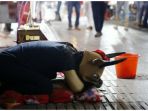 anak-15-tahun-mengemis-demi-sang-ayah_20171231_135719.jpg