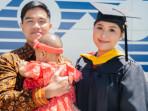 Wajah Cucu Jokowi Bebingah Sang Tansahayu Muncul di Foto Wisuda Erina Gudono Istri Kaesang 