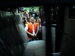 anas-dipindah-ke-lapas-sukamiskin-bandung_20150617_164032.jpg