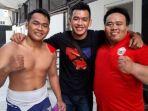 andika-tengah-bersama-rudiansyah-kiri-dan-nur-rusli-kanan.jpg