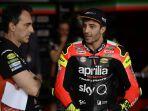 andrea-iannone-bersama-dengan-massimo-rivola.jpg