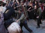 andrew-lincoln-dalam-the-walking-dead-2010.jpg