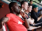andy-cole-cari-pemain-muda-berbakat-indonesia_20150308_180213.jpg