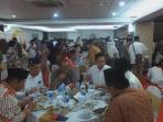 aneka-makanan-tradisional-disajikan-di-bukber-fraksi-gerindra-dpr-ri_20150705_085919.jpg