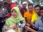 anggota-dpd-ri-intsiawati-ayus_20160419_093836.jpg