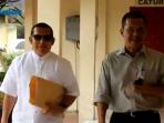 anggota-dprd-riau-diperiksa-kpk_20150803_195346.jpg
