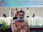 anggota-dprd-sumut-budieli-laia-saat-rapat-di-hotel.jpg