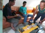 anggota-kodim-1002-barabai-tangkap-penjual-sabu_20160930_223755.jpg