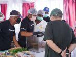 anggota-koperasi-lepp-mina-segara-dana-dan-para-petani-garam.jpg