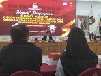 anggota-kpu-ri-august-mellaz-memimpin-rapat-persiapan-debat-ketiga-capres-pilpres-2024.jpg