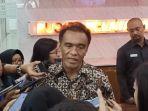 anggota-ombudsman-ri-laode-ida-di-kantor-ombudsman.jpg