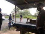 anggota-polres-tanbu-saat-nerada-di-lokasi.jpg