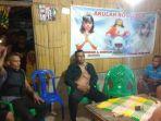 anggota-polsek-kota-komba-berada-di-tkp-pengrusakan-bapak-anak-di-rumah-paman-karena-dendam.jpg