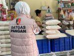 anggota-tim-satgas-pangan-polri-mengawasi-distribusi-beras-setelah-sempat-langka.jpg