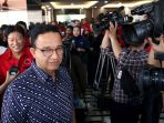 anies-baswedan-datangi-kantor-dpd-pdip_20240824_194744.jpg