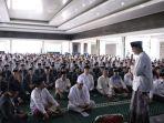 anies-baswedan-hadiri-acara-di-ponpes-al-badar.jpg