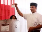 anies-baswedan-nyoblos-di-tps-28_20170419_152954.jpg
