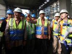 anies-baswedan-sandiaga-uno-tinjau-proyek-mrt_20171020_185713.jpg