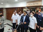 anies-baswedan-turut-menghadiri-dan-menyaksikan-secara.jpg