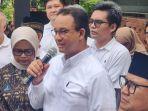 anies-dan-istri-di-kediamannya.jpg