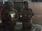 anies-nyemplung-ke-derasnya-banjir-di-jatipadang-ini-videonya_20171212_120313.jpg