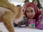 anisa-rahma-dan-kucing_20160916_214123.jpg