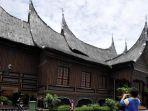 anjungan-sumatera-barat__.jpg