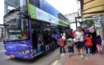 antre-naik-bus-tingkat_20141116_191821.jpg