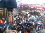 antrean-kendaraan-di-depan-toll-gate-pelabuhan-penyeberangan-gilimanuk_20160630_092606.jpg
