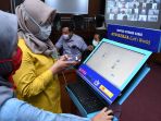 antusiasme-pendaftar-kartu-pra-kerja-di-disnakertrans-jatim_20200413_204250.jpg