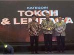 anugerah-revolusi-mental-muhadjir.jpg