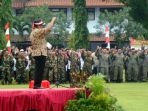 apel-nusantara-bersatu-di-lapangan-alun-alun-kabupaten-pekalongan_20161130_094632.jpg