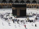 arab-saudi-hapus-aturan-jaga-jarak-di-masjidil-haram_20211018_161501.jpg