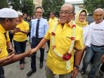 arb-kunjungi-posko-relawan-nurul-arifin-chairul-yaqin-hidayat_20180402_202428.jpg