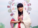 ardina-rasty-kunjungi-pemulihan-rumah-amalia-ciledug_20170417_112707.jpg