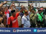 arek-suroboyo-menggugat_20160509_221814.jpg