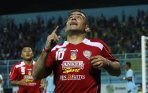 arema-cronus-vs-persela_20150122_215020.jpg