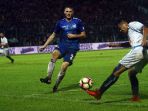arema-fc-kalahkan-psis-semarang_20180126_151923.jpg