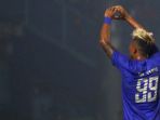 arema-fc-vs-persela-di-laga-piala-gubernur-jatim_20200214_093325.jpg