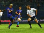 arema-fc-vs-persela-di-laga-piala-gubernur-jatim_20200214_093411.jpg